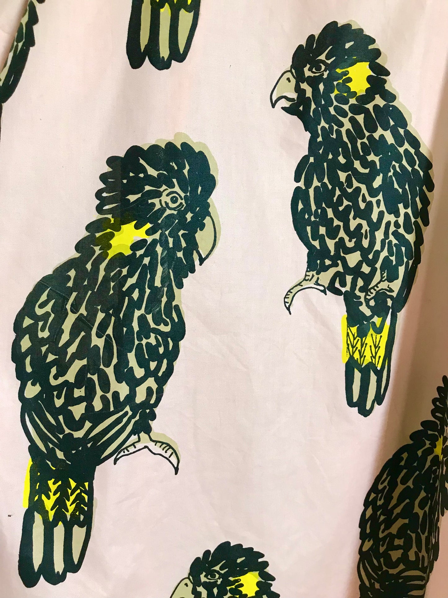 Housecoat with Yellow-tailed Black Cockatoos